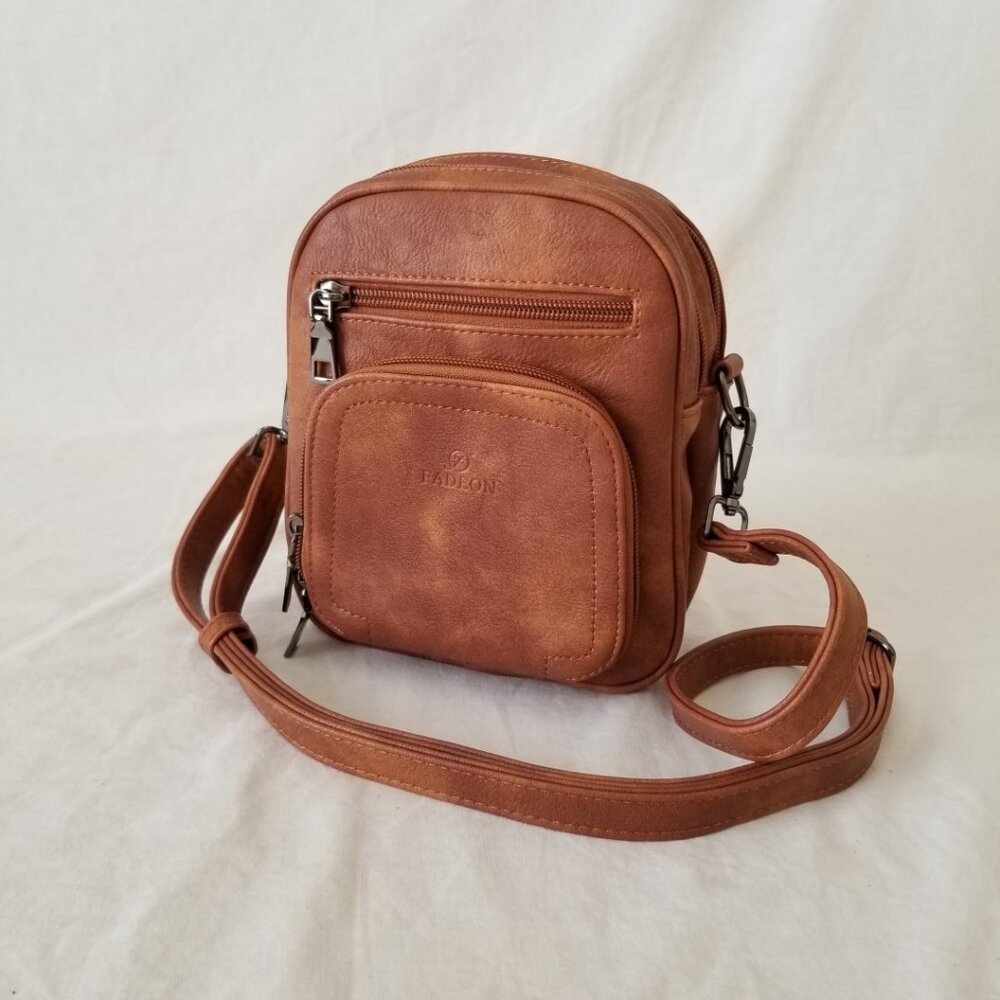 NWT! Faux Leather Shoulder/Crossbody Bag w/Great Organization Feature